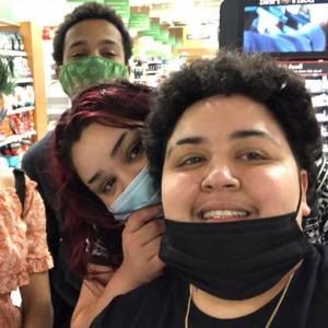 Meet your Posher, Kayla